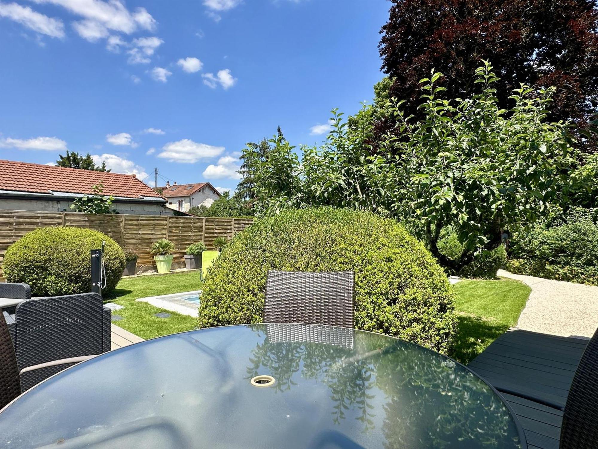 Bed and Breakfast Sous Le Cerisier Venarey-les-Laumes Exterior foto